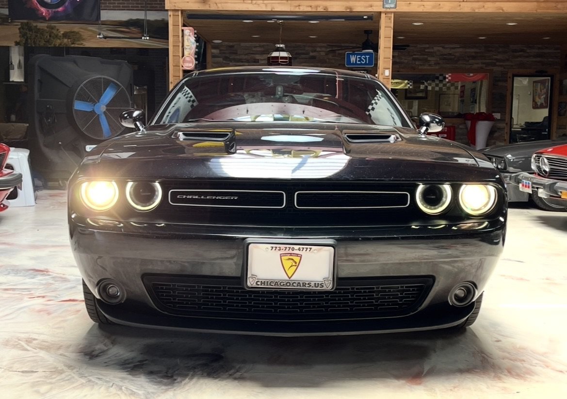 Used 2015 Dodge Challenger SXT Plus RWD image 7