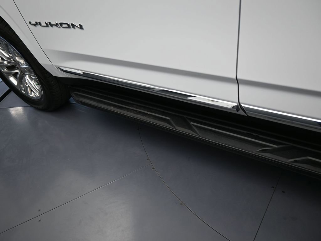 Used 2023 GMC Yukon SLT image 38