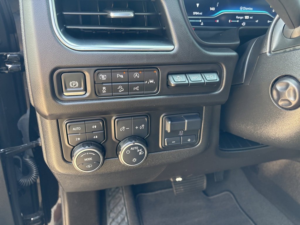 Certified 2024 Chevrolet Tahoe High Country w/ Advanced Technology Package image 26