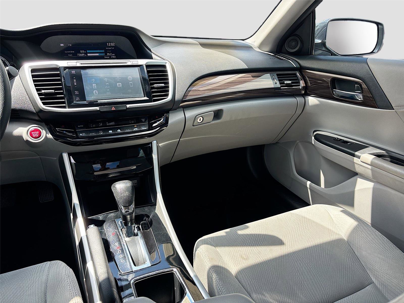 Used 2017 Honda Accord EX image 27