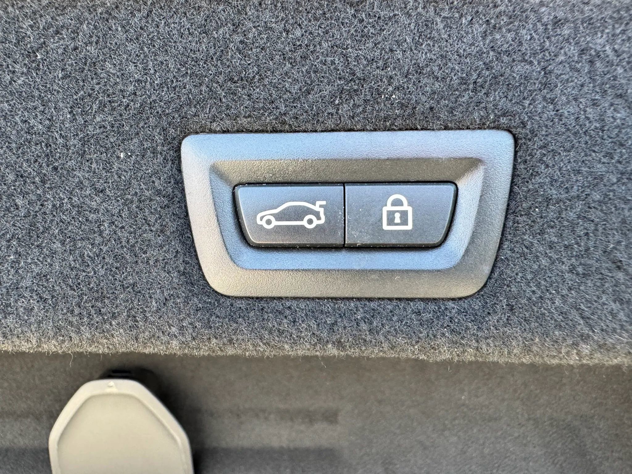 Used 2017 BMW 740i RWD image 34