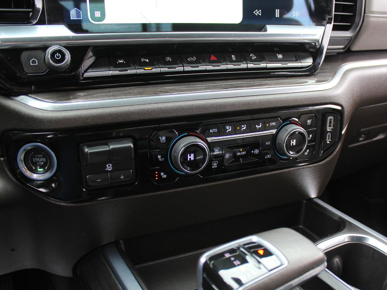 Used 2024 Chevrolet Silverado 1500 LTZ w/ Technology Package image 39