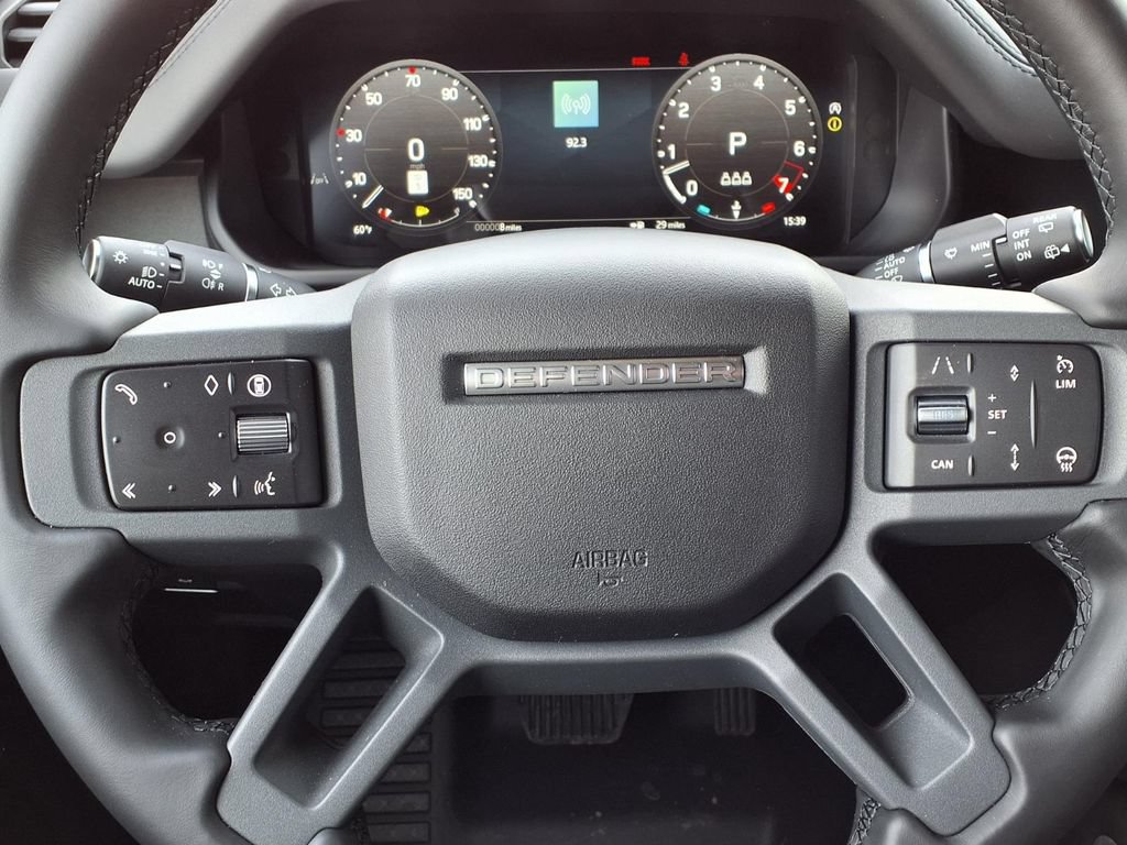 Certified 2026 Land Rover Defender 110 X-Dynamic SE AWD/4WD image 15