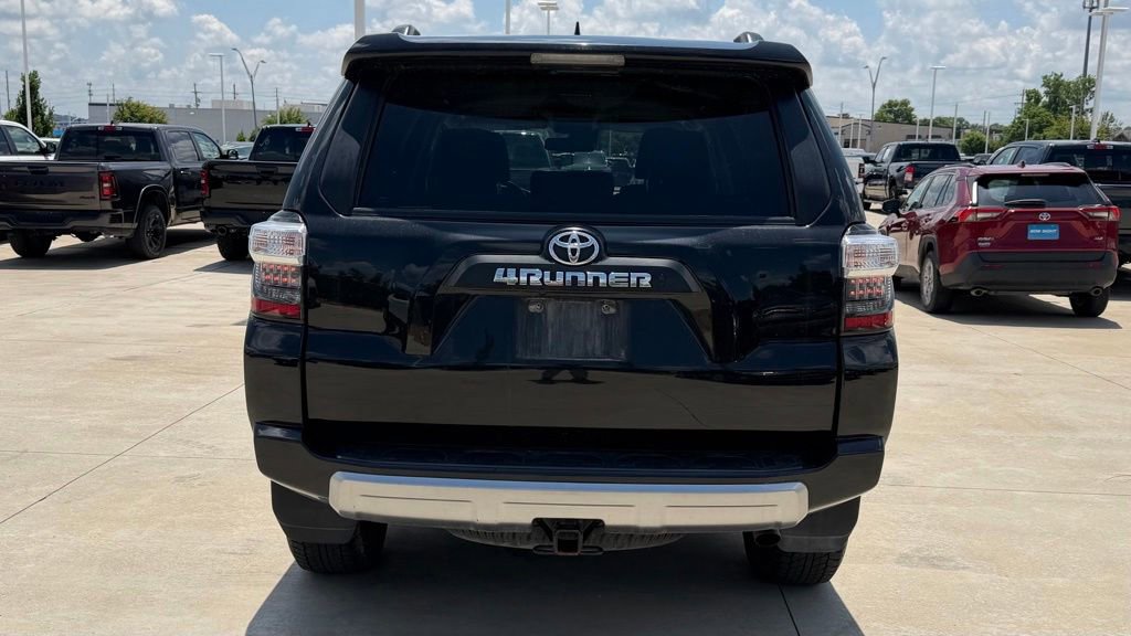 Used 2023 Toyota 4Runner TRD Off-Road Premium AWD/4WD image 4