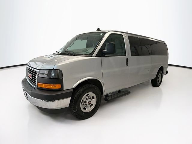 Used 2023 GMC Savana 3500 LT w/ LT Preferred Equipment Group RWD image 3