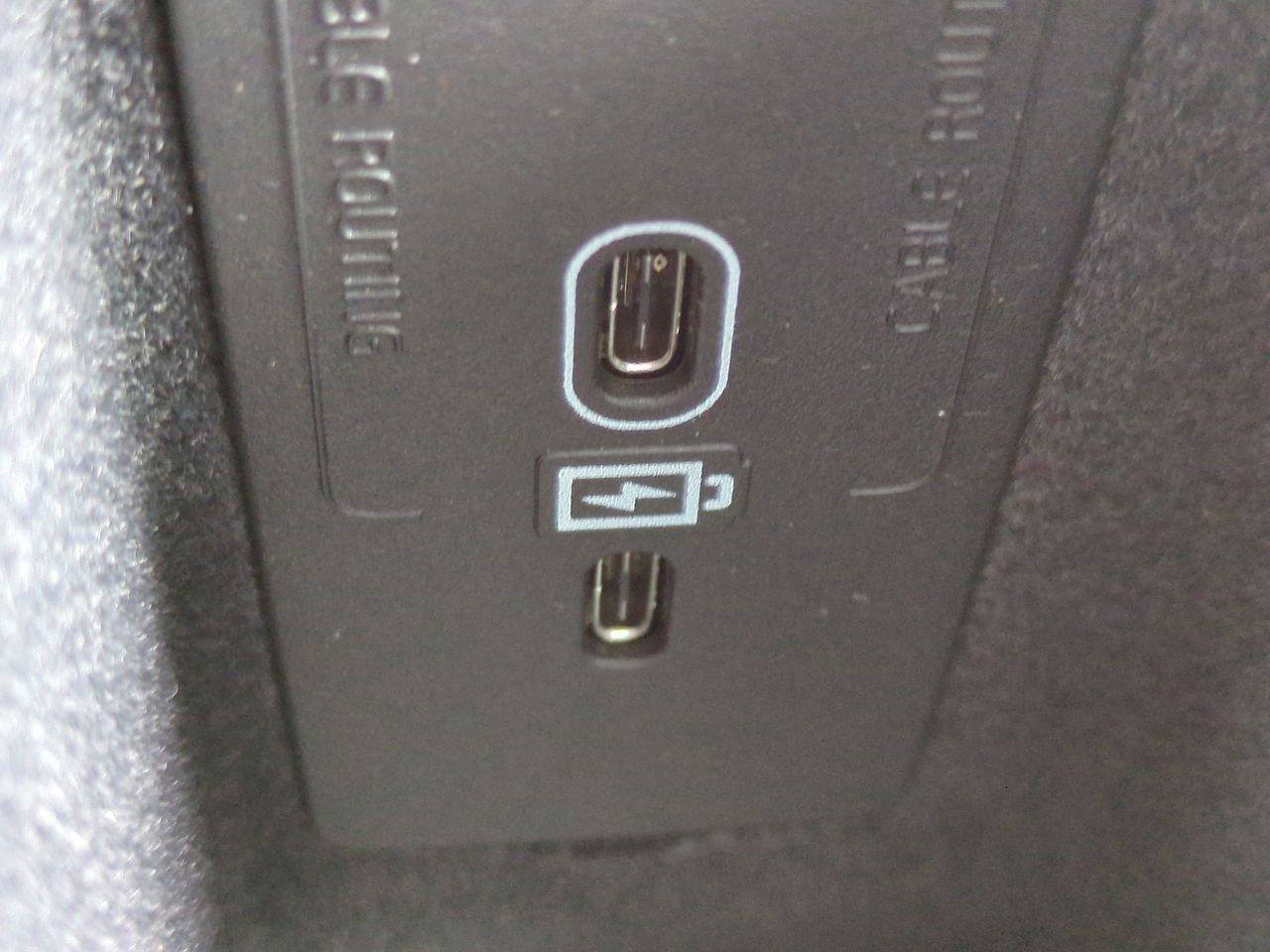 New 2026 Volvo XC60 B5 Core w/ Climate Package image 21