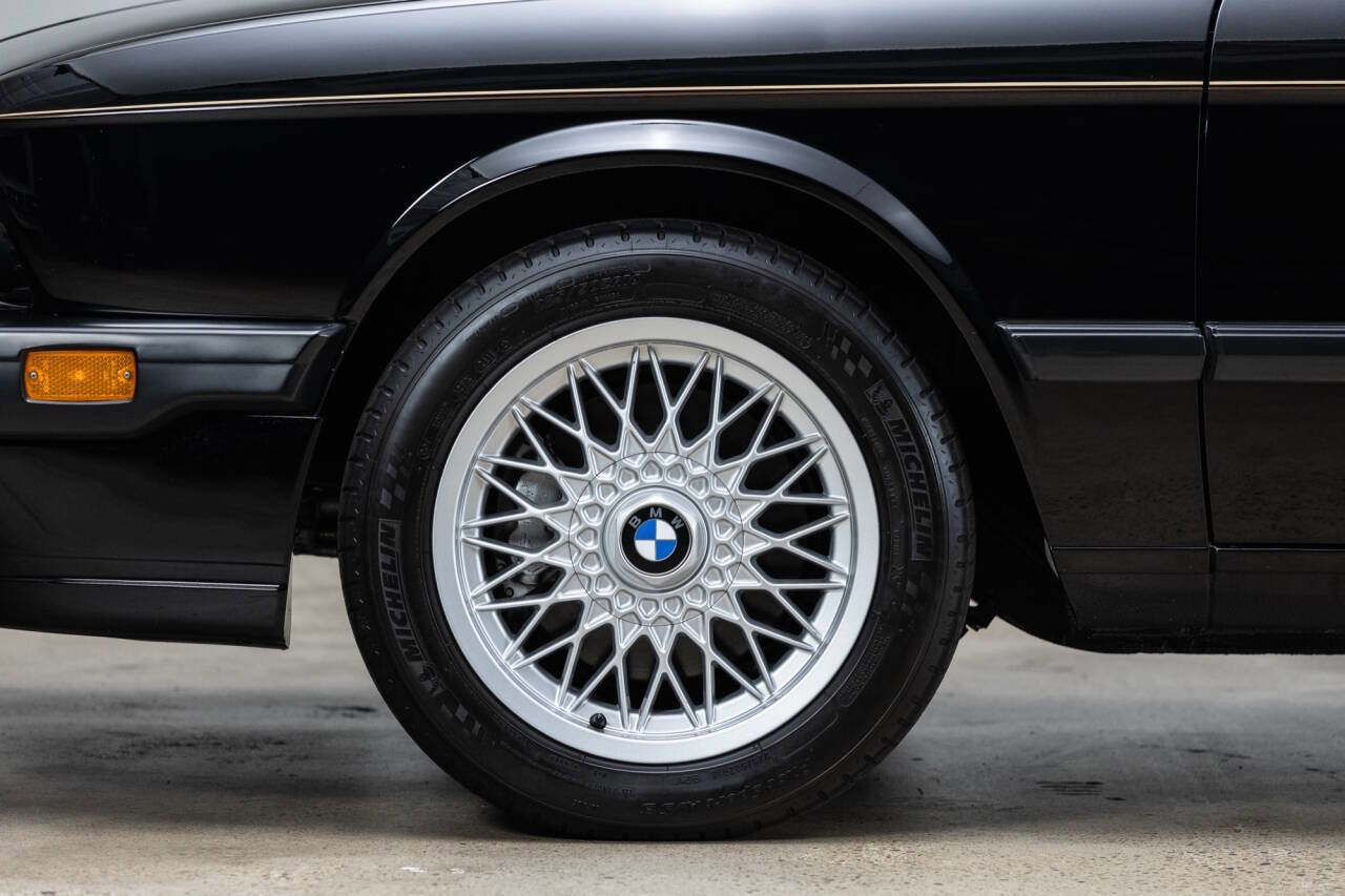 Used 1988 BMW M5 image 34