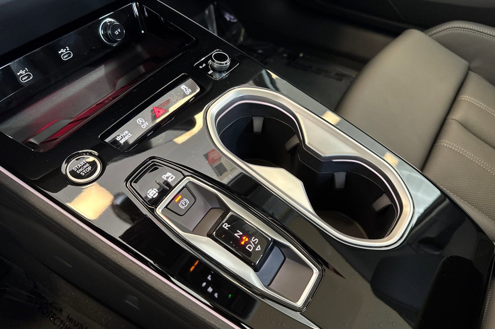 New 2026 Audi A6 Premium Plus AWD/4WD image 18