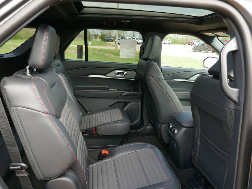 New 2026 Ford Explorer ST-Line image 12