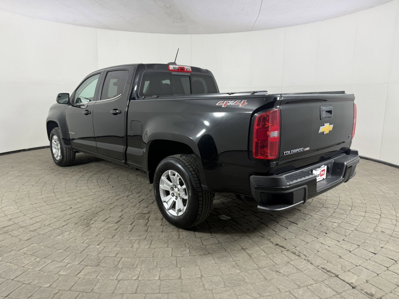 Used 2018 Chevrolet Colorado LT w/ LT Convenience Package image 6