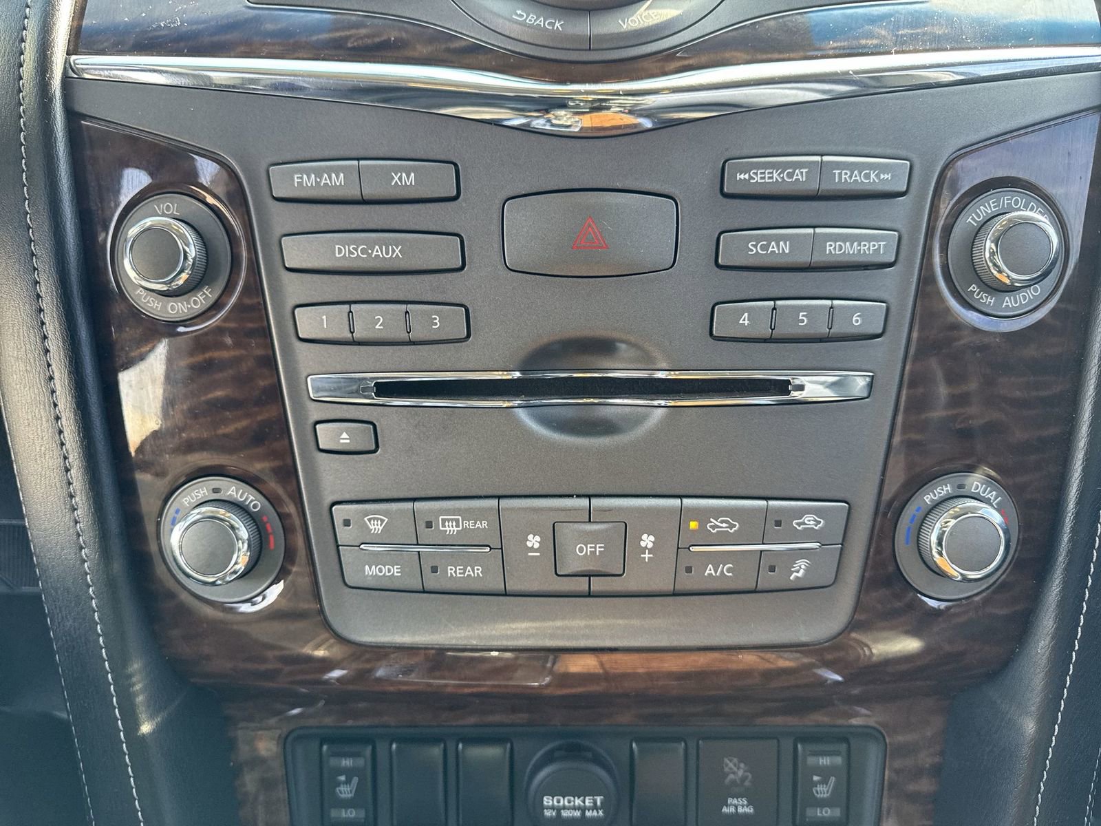 Used 2017 Nissan Armada SL w/ Moonroof Package image 16