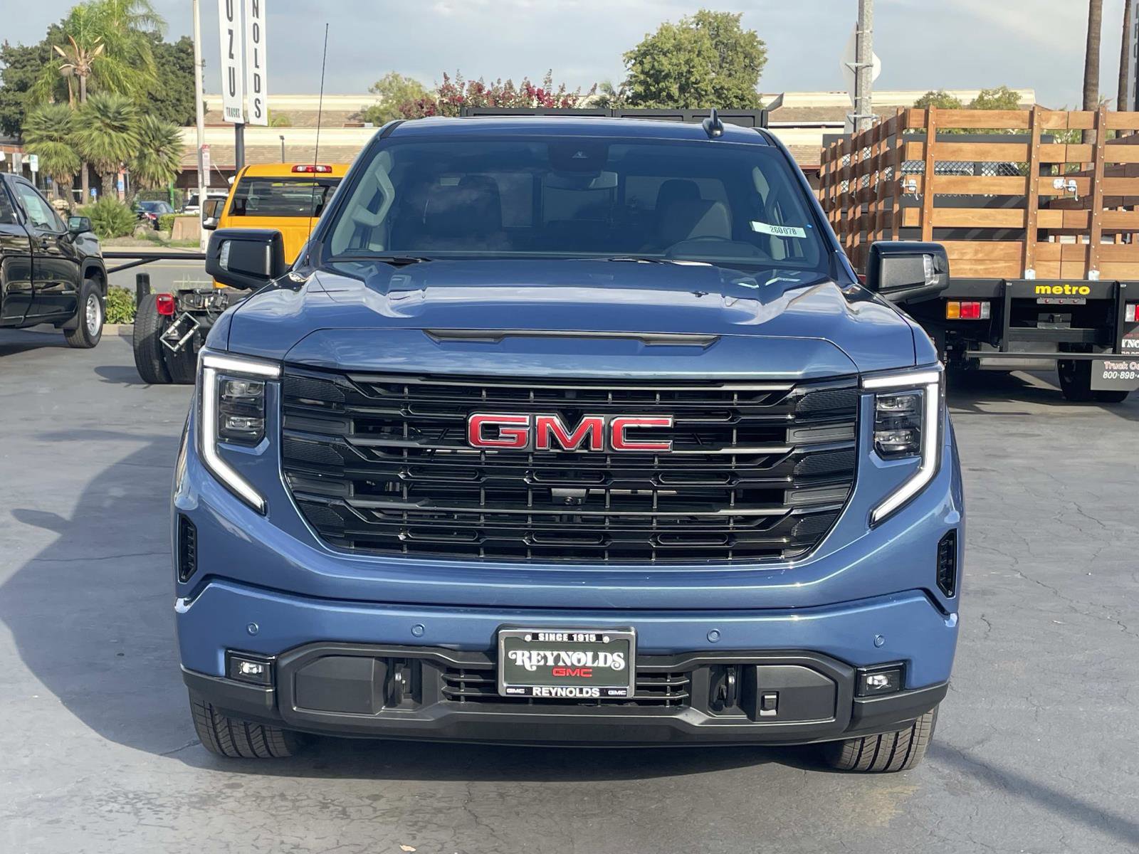 New 2026 GMC Sierra 1500 Elevation w/ Elevation Premium Package image 2