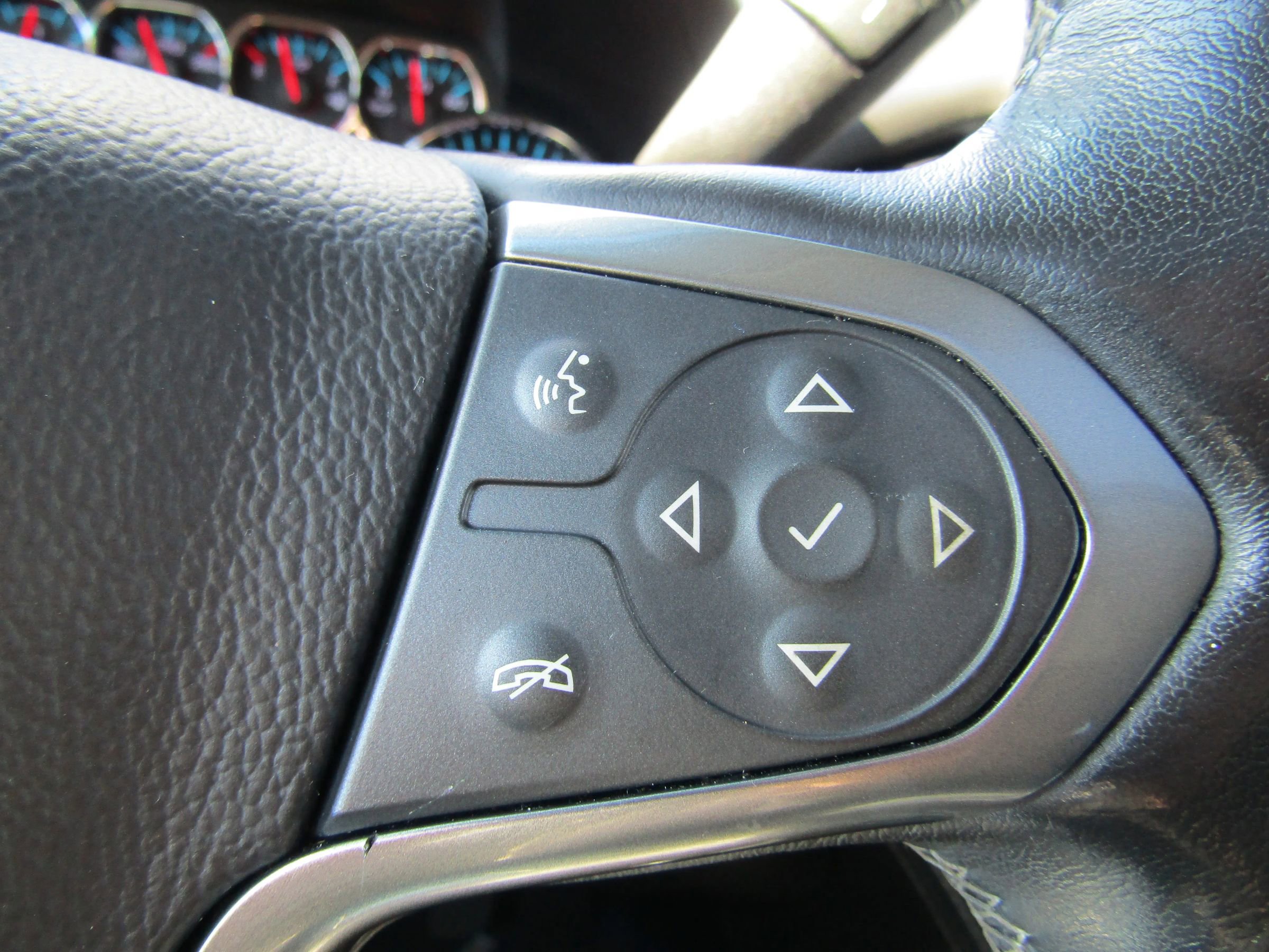 Used 2020 Chevrolet Tahoe LT image 32