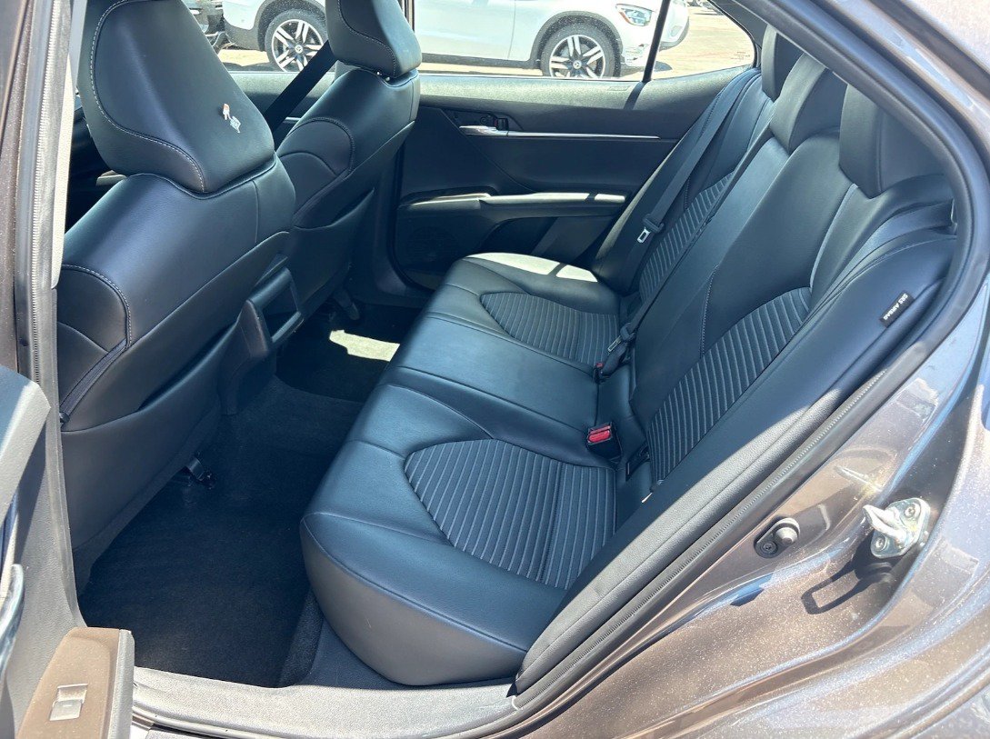 Used 2023 Toyota Camry SE FWD image 15