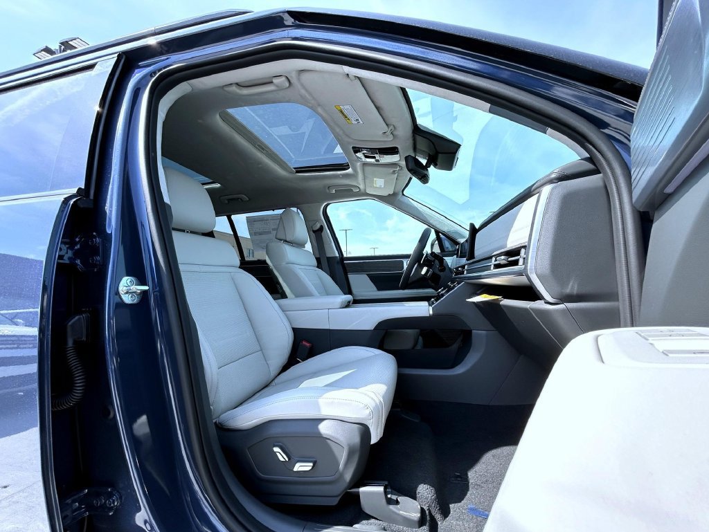 New 2026 Hyundai Santa Fe Calligraphy AWD/4WD image 15