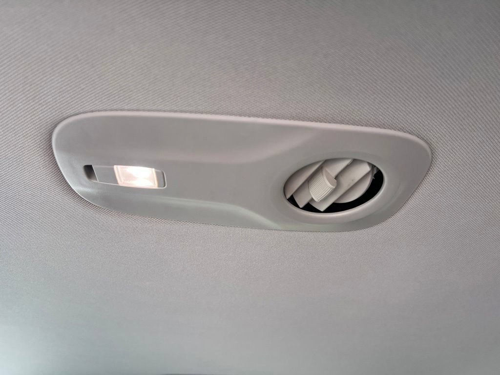 Used 2023 Chrysler Pacifica Touring-L FWD image 36