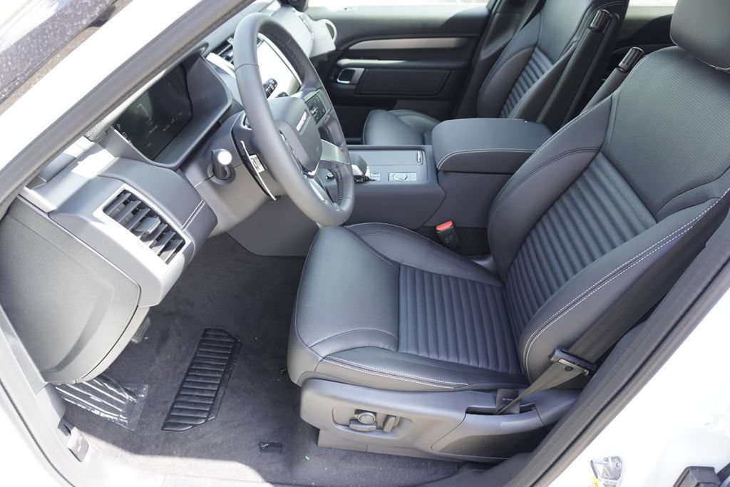 New 2026 Land Rover Discovery Dynamic SE AWD/4WD image 19