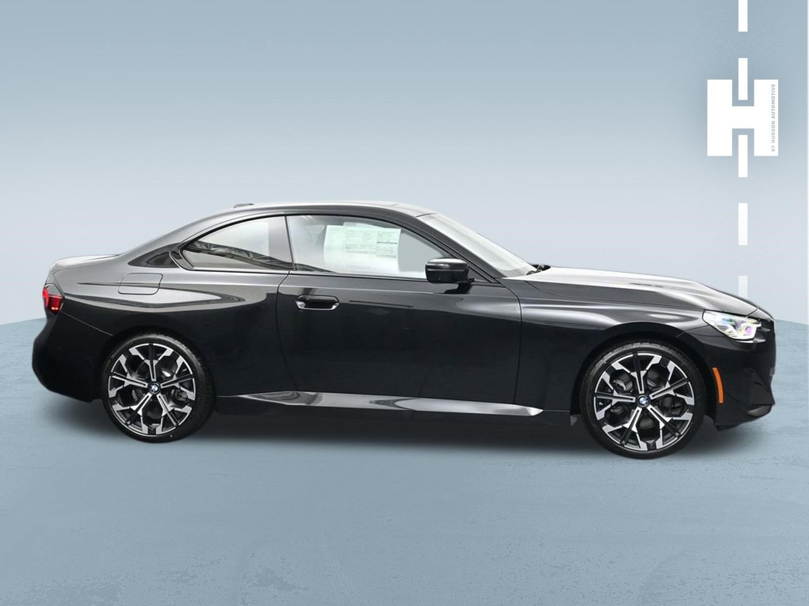 Used 2025 BMW 230i xDrive Coupe w/ Premium Package AWD/4WD image 3