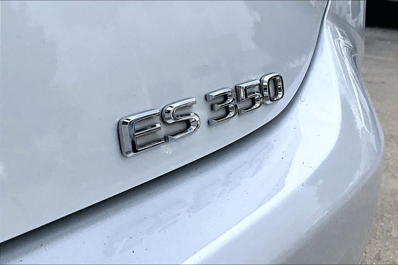 Used 2023 Lexus ES 350 w/ Premium Package FWD image 28