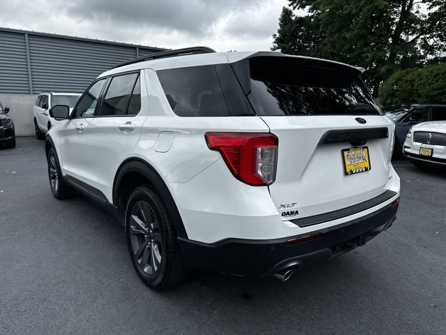 Certified 2023 Ford Explorer XLT w/ Equipment Group 202A AWD/4WD image 7