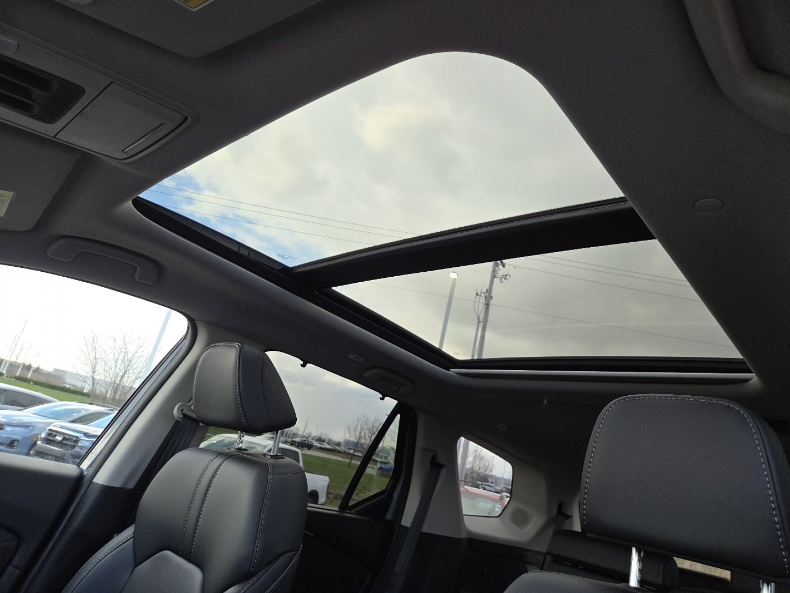 New 2026 Honda Pilot Touring image 3