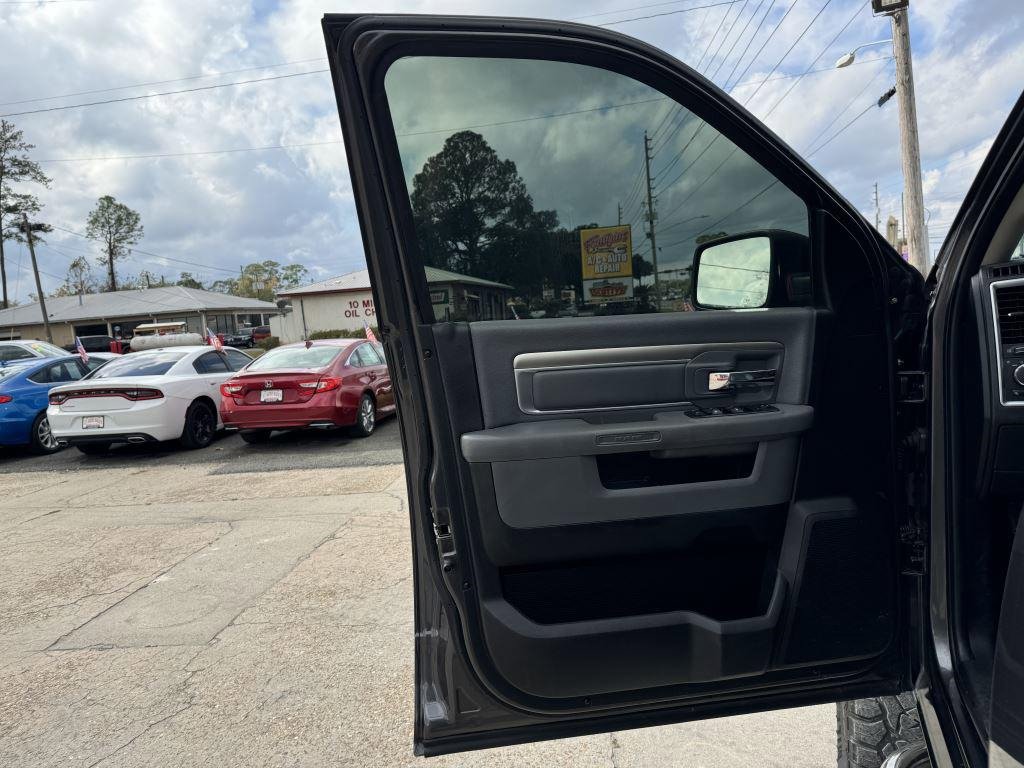 Used 2015 RAM 2500 SLT image 12