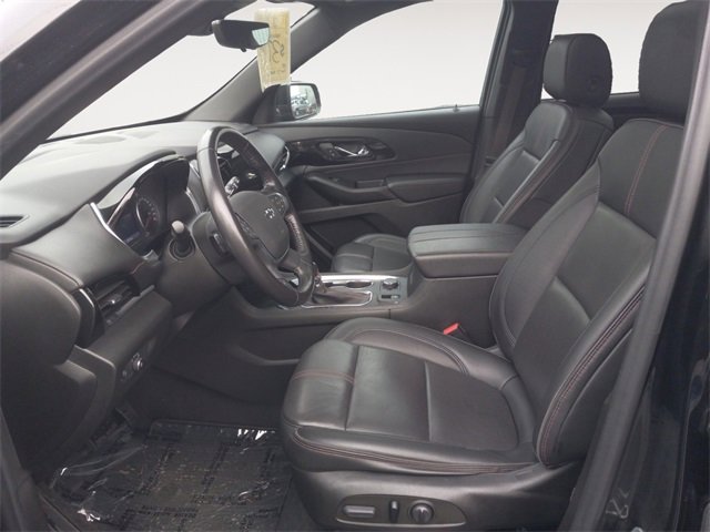 Used 2022 Chevrolet Traverse RS image 9