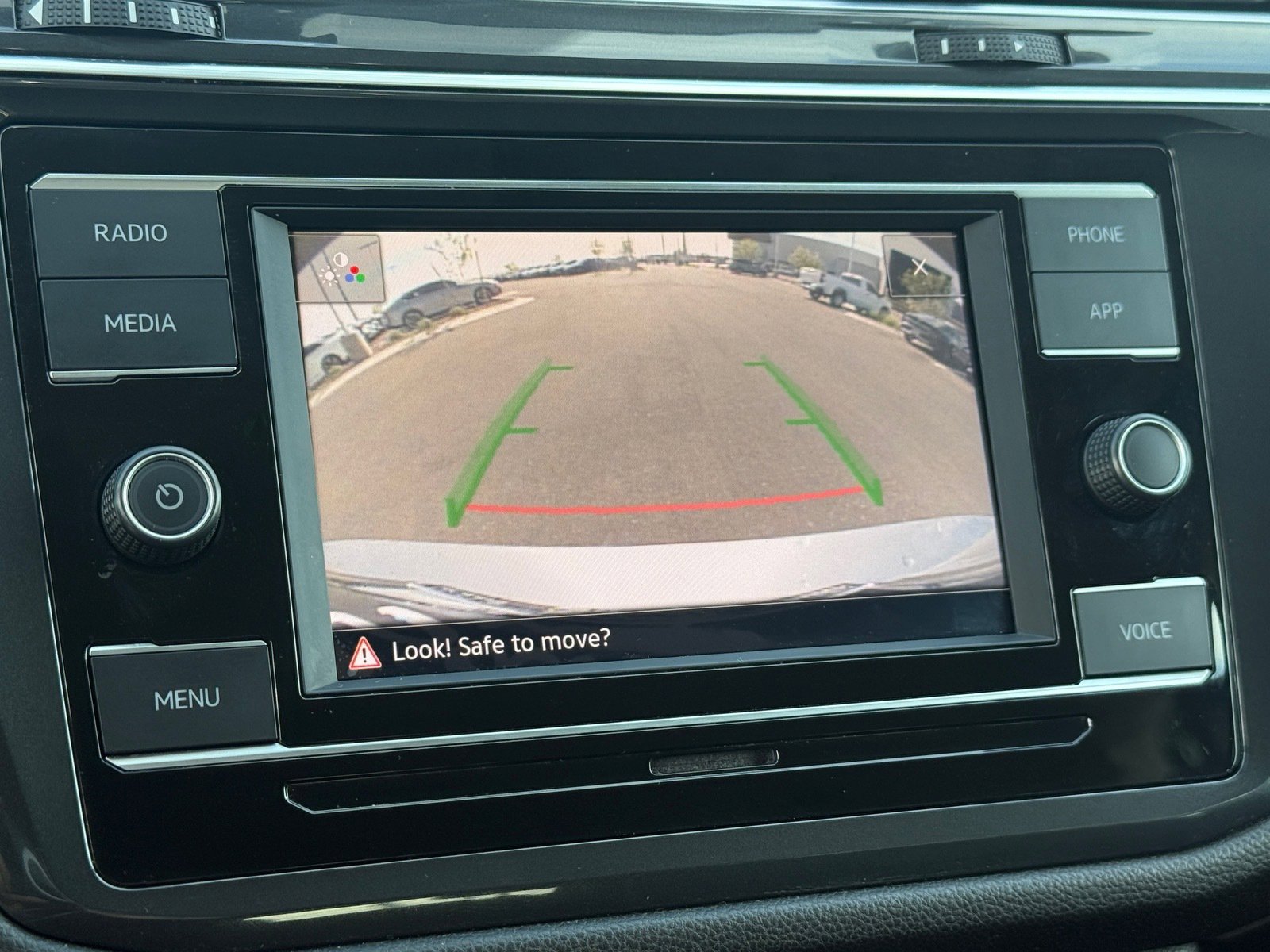 Used 2023 Volkswagen Tiguan S image 17