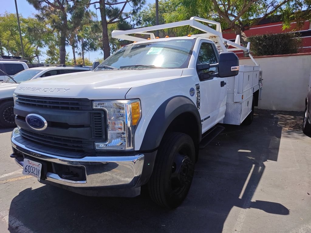 Used 2017 Ford F550 2WD Regular Cab Super Duty image 18