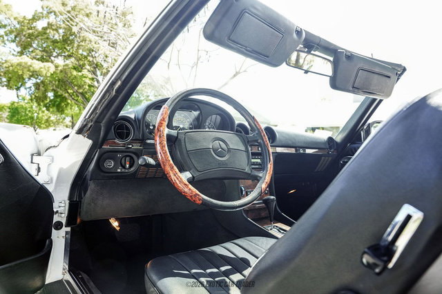 Used 1987 Mercedes-Benz 560 SL image 29
