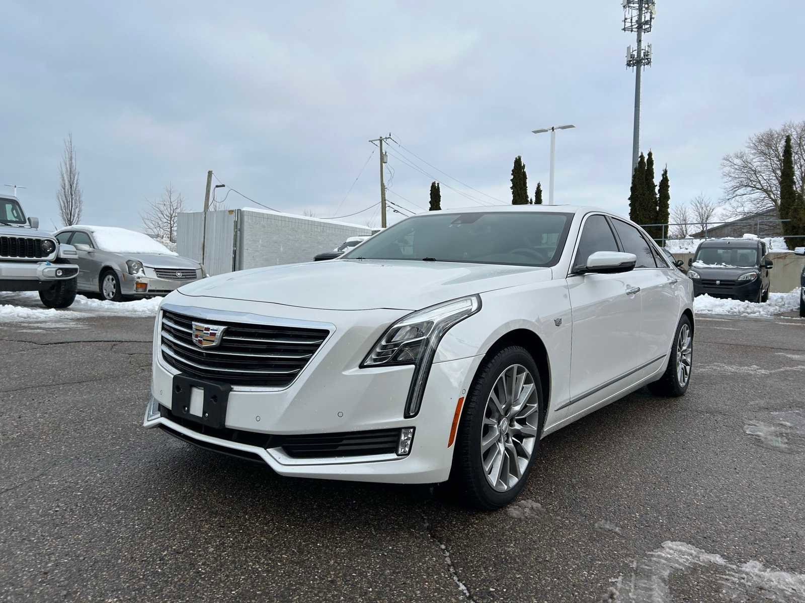 Used 2018 Cadillac CT6 Luxury image 2