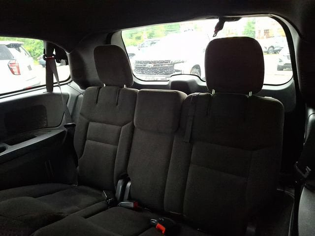 Used 2016 Dodge Grand Caravan SE FWD image 20