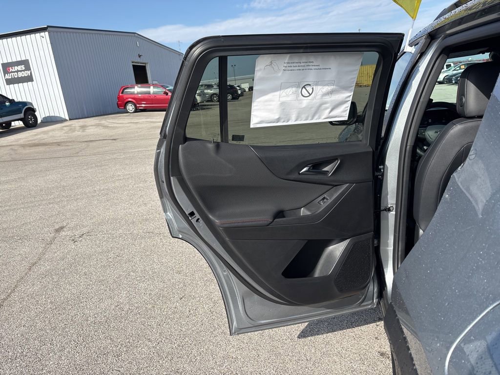 New 2026 Chevrolet Equinox RS image 22