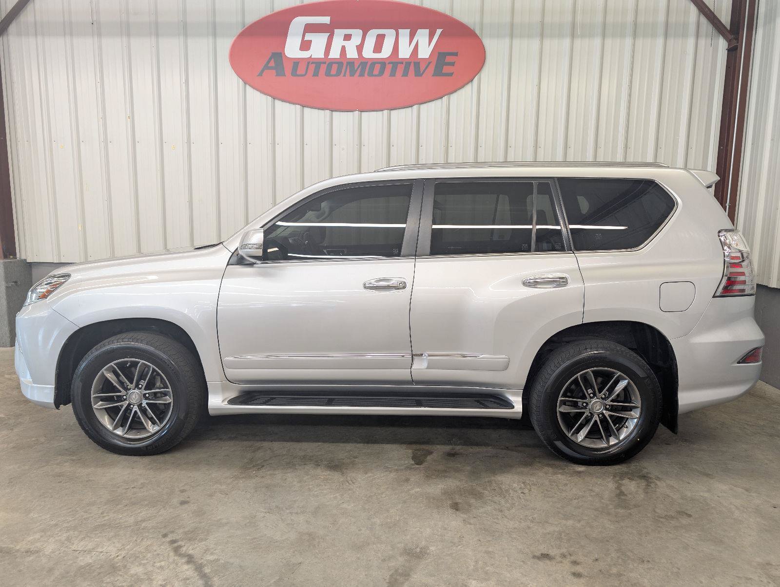 Used 2019 Lexus GX 460 Luxury AWD/4WD image 18