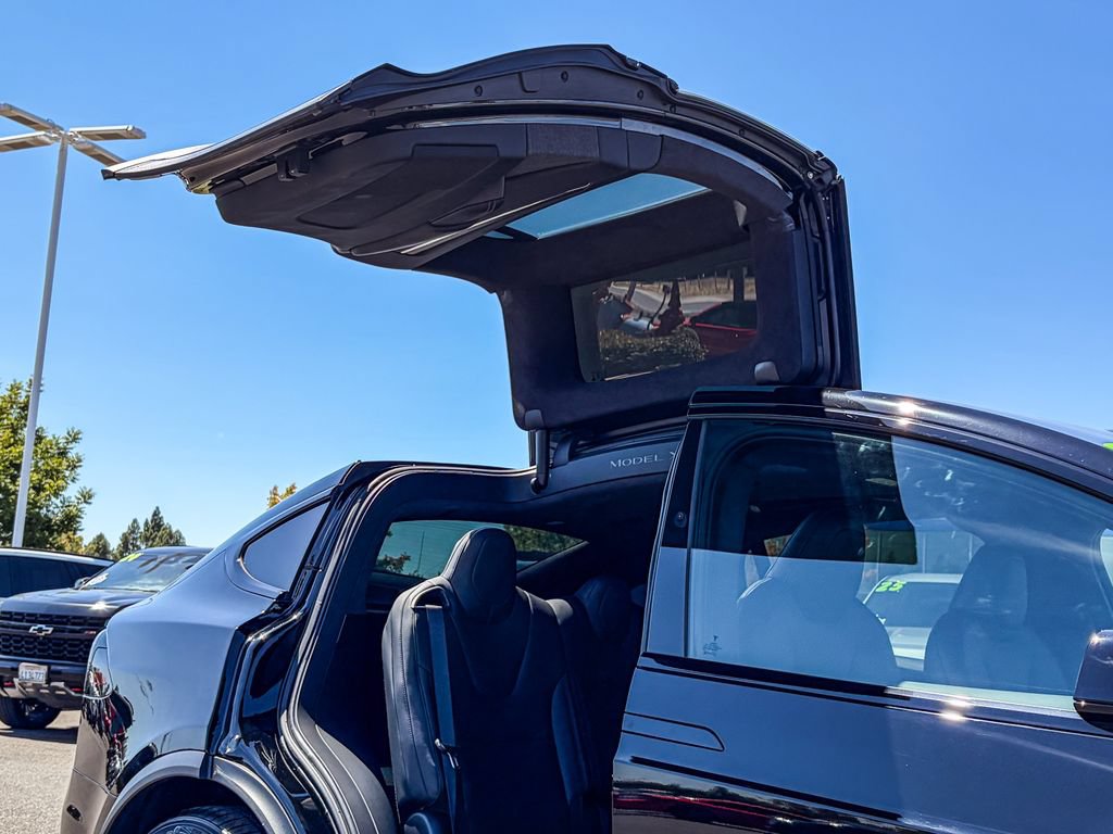 Used 2023 Tesla Model X AWD/4WD image 17
