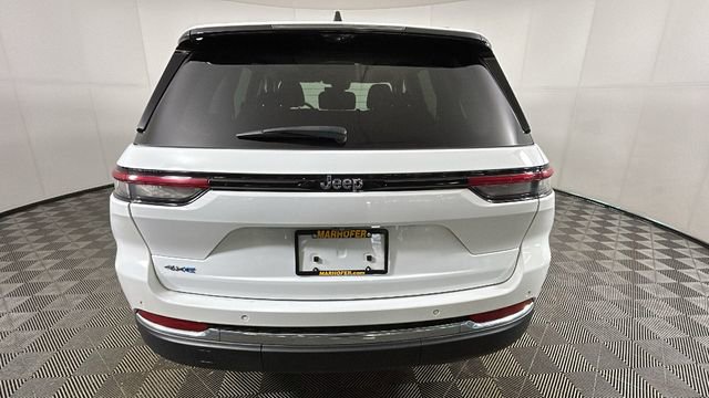 Used 2022 Jeep Grand Cherokee Limited 4xe w/ Luxury Tech Group II AWD/4WD image 4