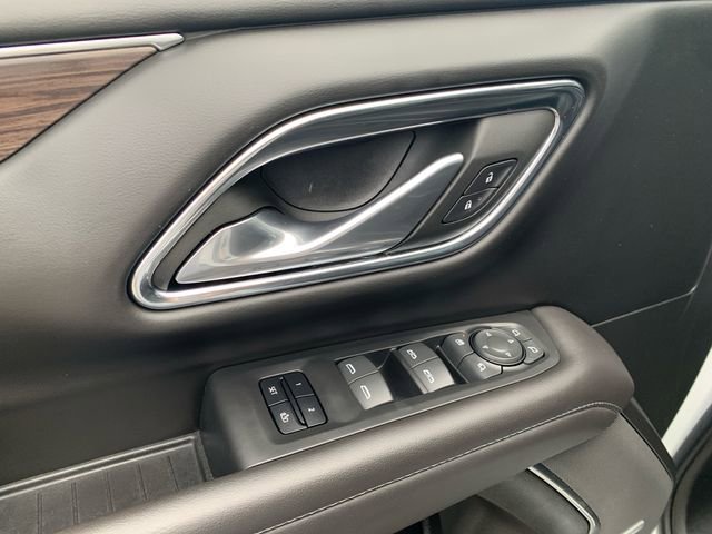 Used 2022 Chevrolet Tahoe LT w/ Luxury Package image 18