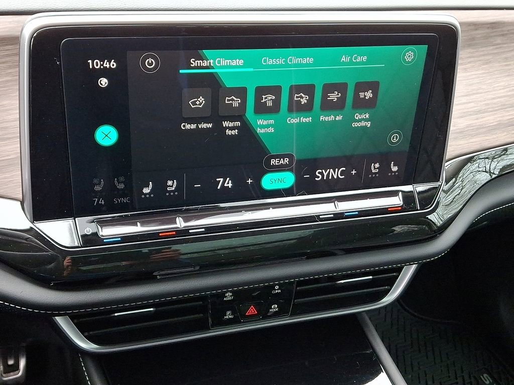 Certified 2025 Volkswagen Atlas SEL Premium R-Line AWD/4WD image 17