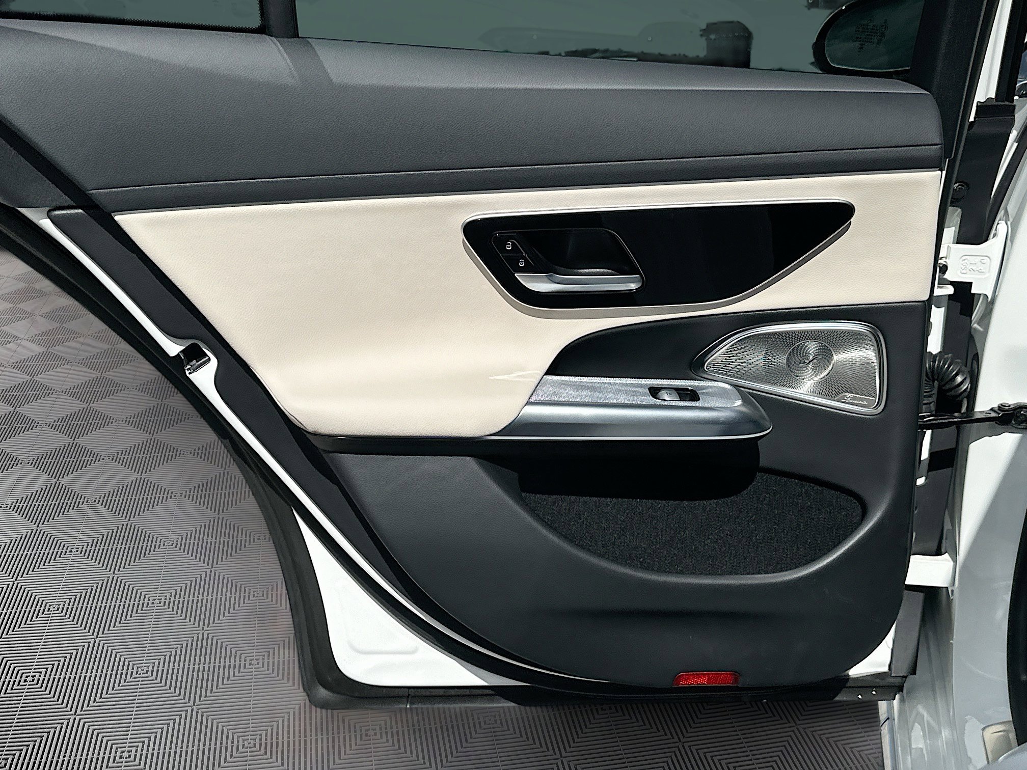 Used 2024 Mercedes-Benz E 350 E 350 image 28