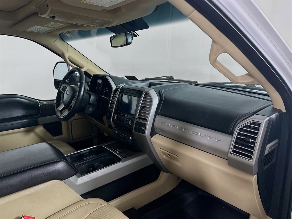 Used 2017 Ford F250 Lariat w/ FX4 Off-Road Package image 32
