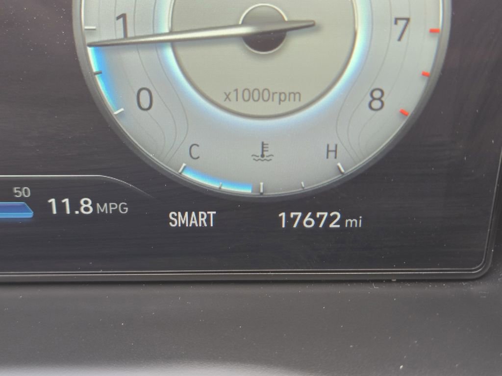 Used 2023 Hyundai Santa Cruz Limited image 17