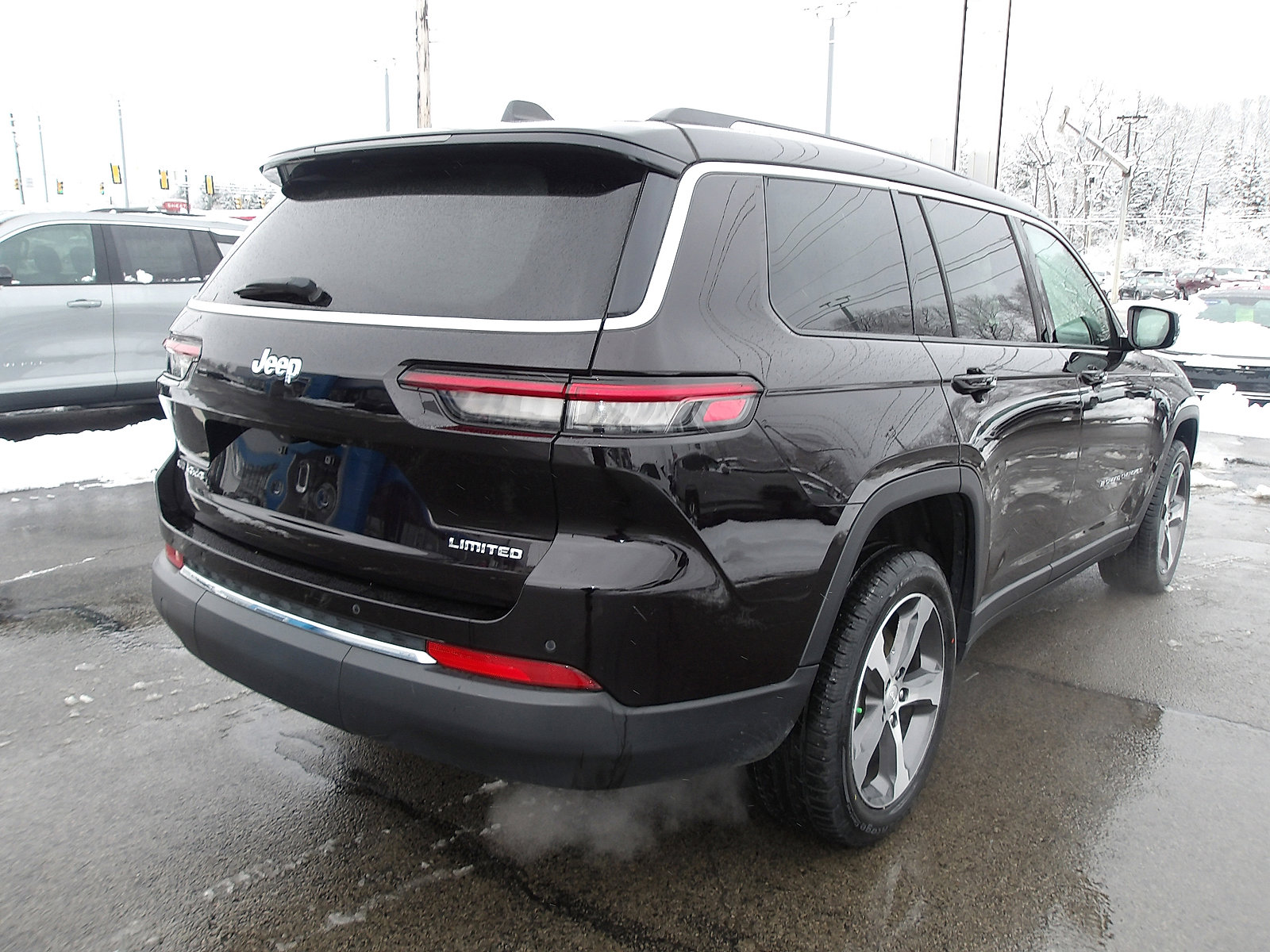 Used 2023 Jeep Grand Cherokee L Limited image 7