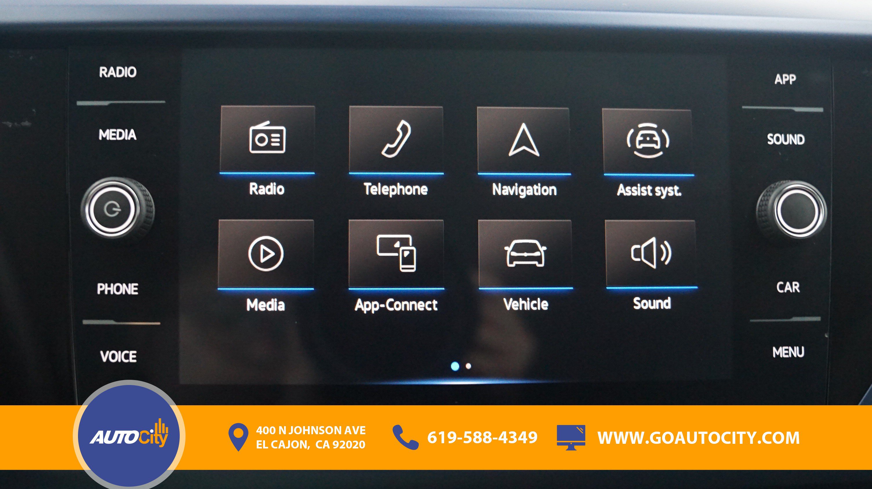 Used 2024 Volkswagen Taos SE FWD image 18