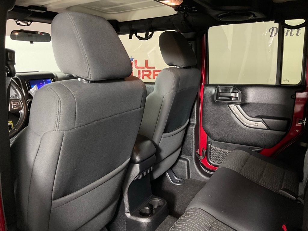 Used 2012 Jeep Wrangler Unlimited Sport image 15