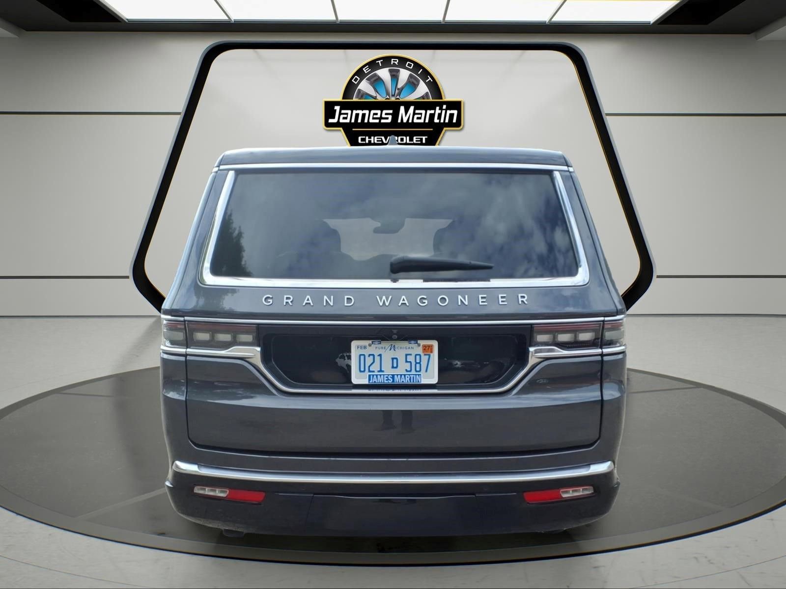 Used 2024 Jeep Grand Wagoneer L 4WD image 5