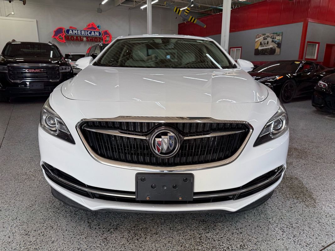 Used 2018 Buick LaCrosse Preferred image 8