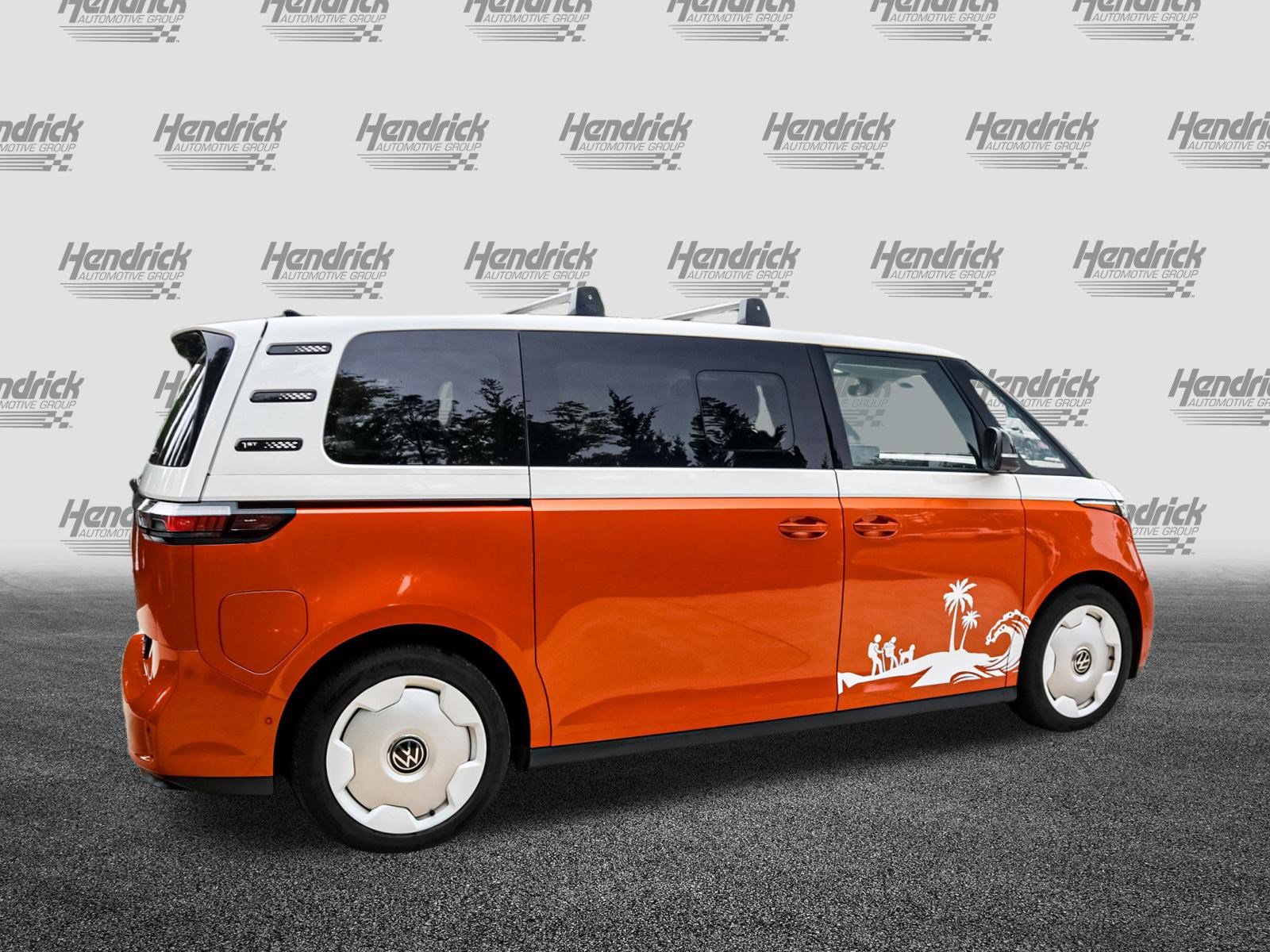 Used 2025 Volkswagen ID. Buzz 1st Edition RWD image 11