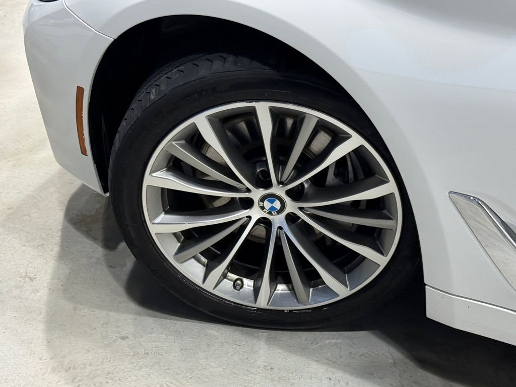 Certified 2022 BMW 540i xDrive w/ Convenience Package image 7