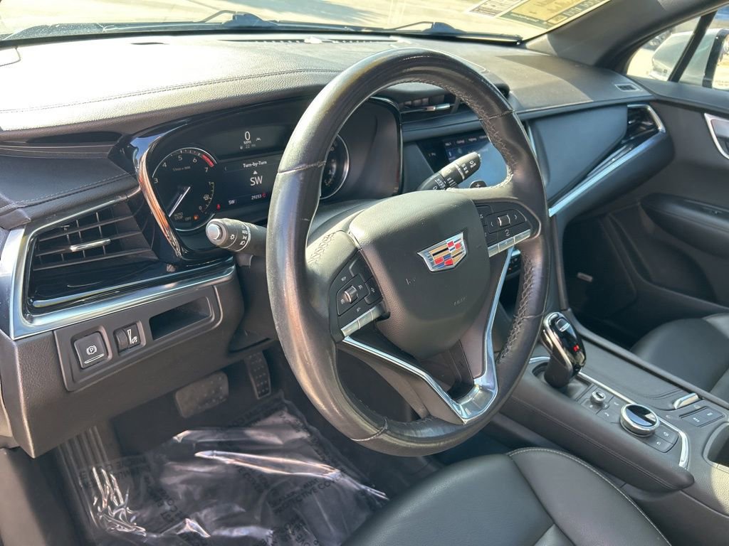 Used 2021 Cadillac XT6 Luxury image 23