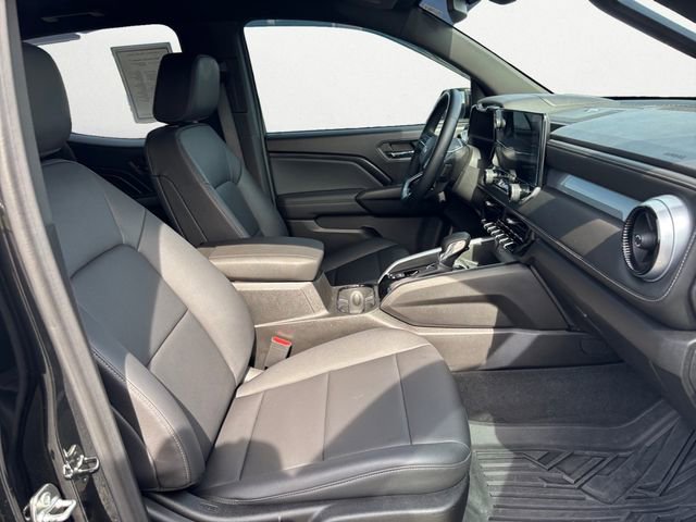 Used 2024 Chevrolet Colorado LT w/ LT Convenience Package III image 15